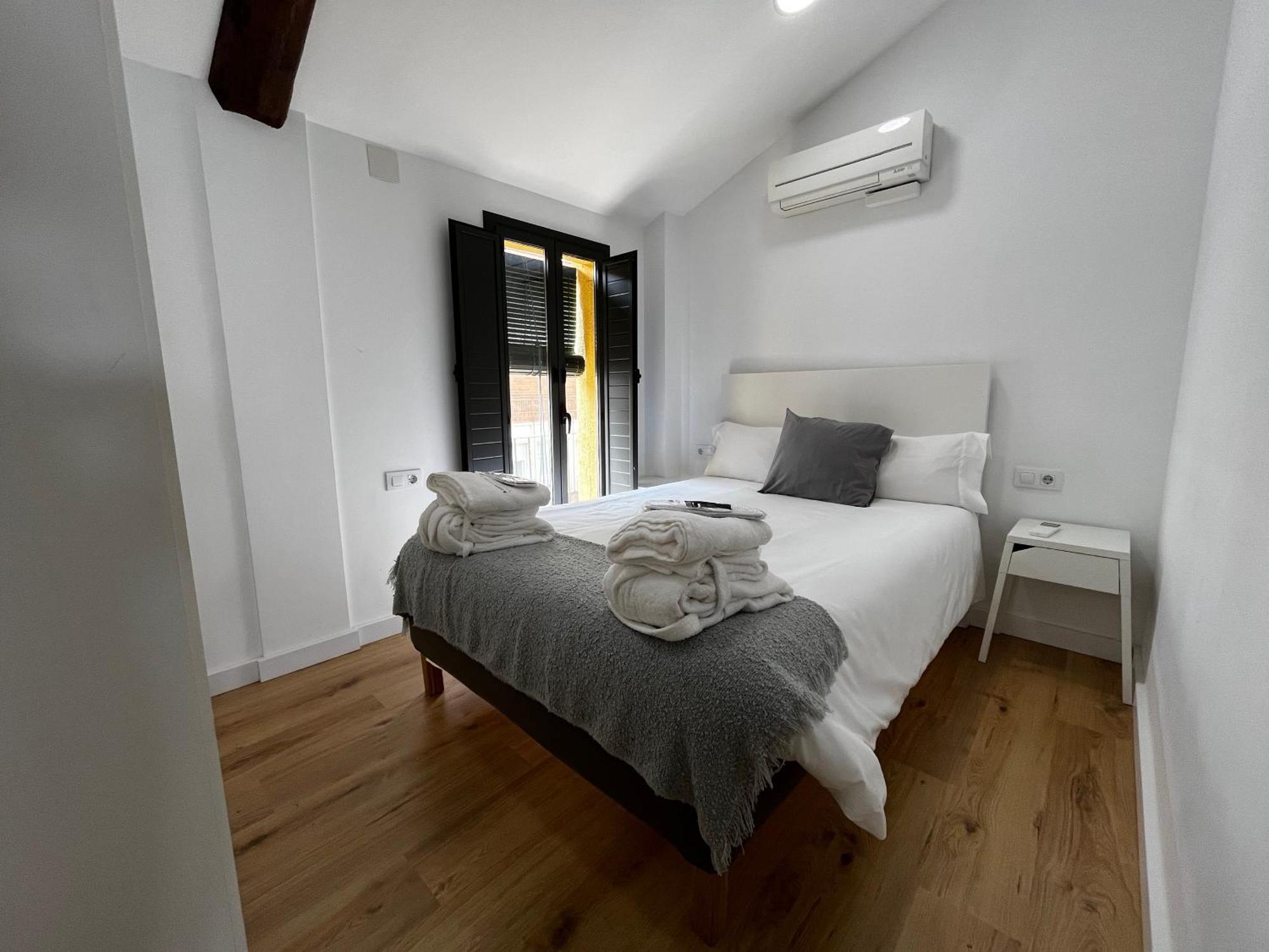 Mon Residence Sant Jeroni Манреса Екстериор снимка